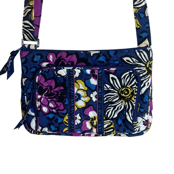 Vera Bradley patterned small crossbody bag - Picture 2 of 5
